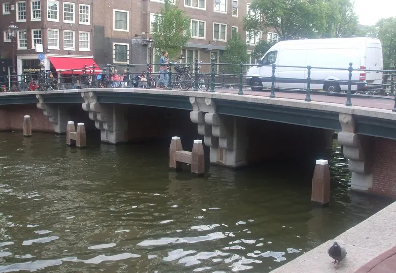 2017 09 26 fam brug 5 over het singel thv oude spiegelstraat na renovatie