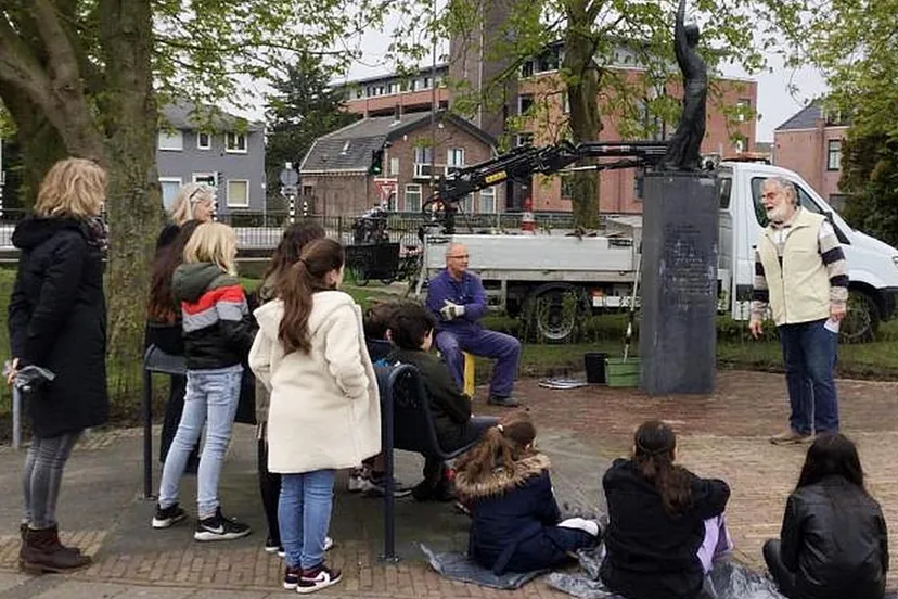 2021 04 21 monument halfweg
