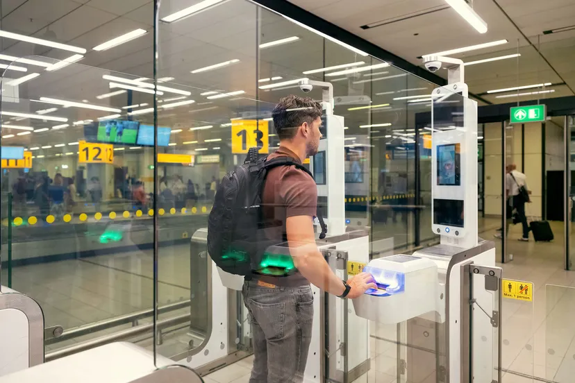 2023 07 19 algemeenbeeld hub paspoortcontrole 0319 rcremers