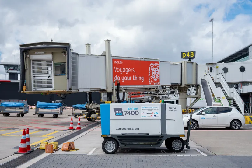 2023 08 04 egpu electric ground power unit 0084 scremers