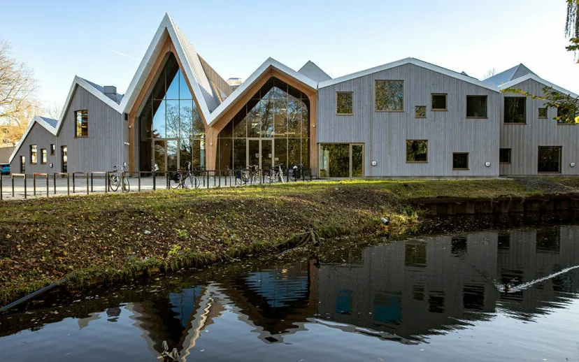 3z1a5913 dorpshuis zwanenburg wim meijer fotografie 915x518 1 915x518 1