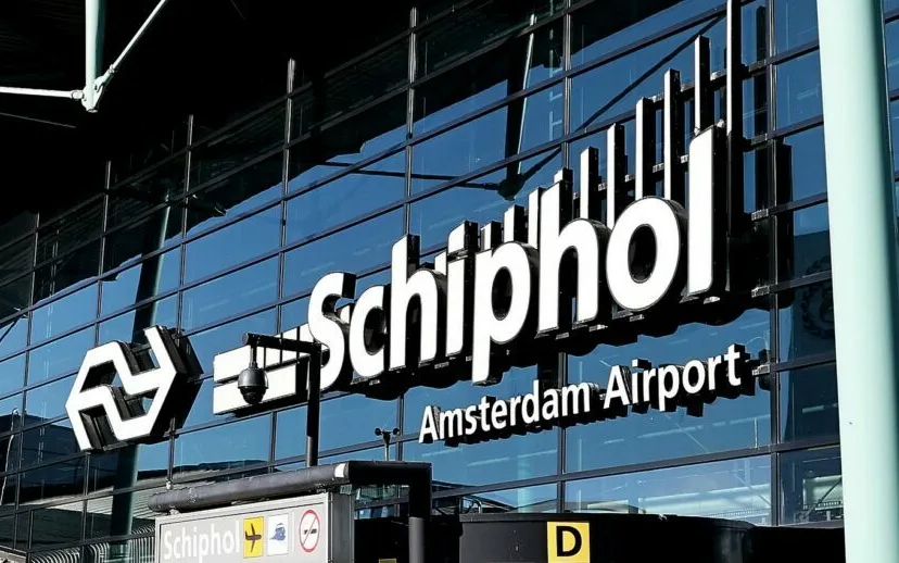 494a1399 schiphol 915x518 1 915x518 1