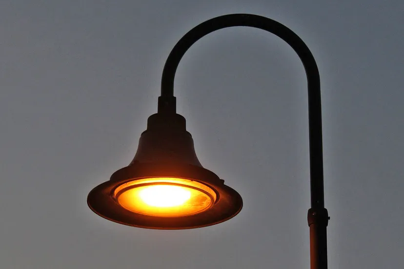 lamp 4258576 1920