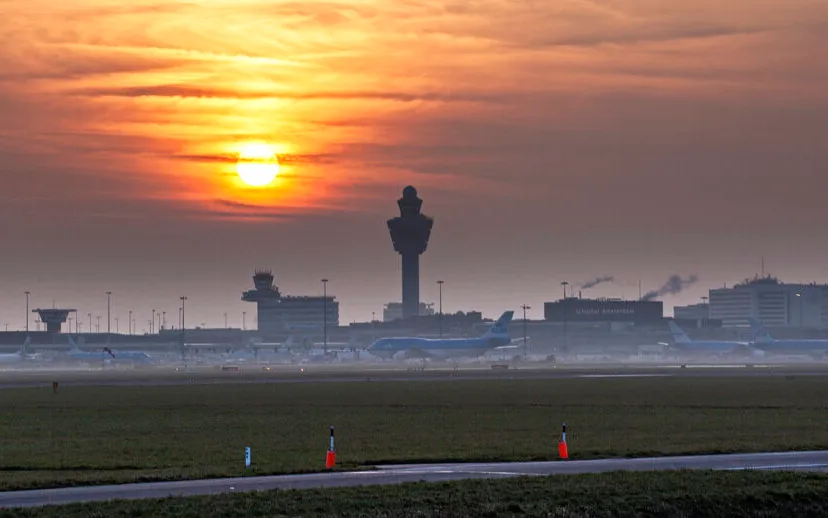 mg 8698 schiphol ochtendrood 915x518 1