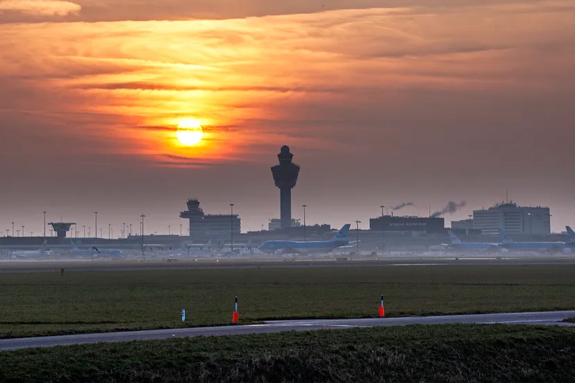 mg 8698 schiphol ochtendrood
