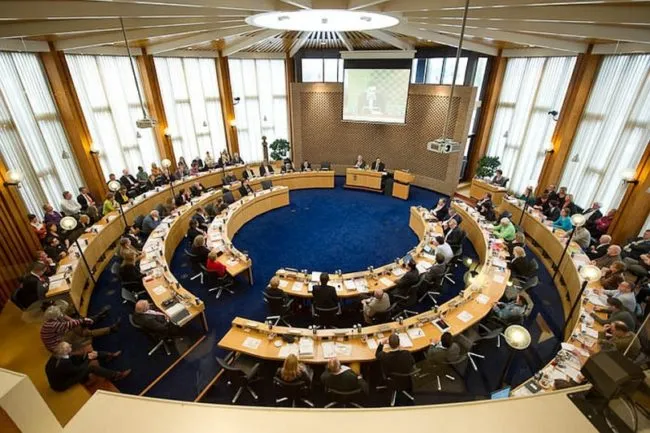 raadzaal e1500370542343