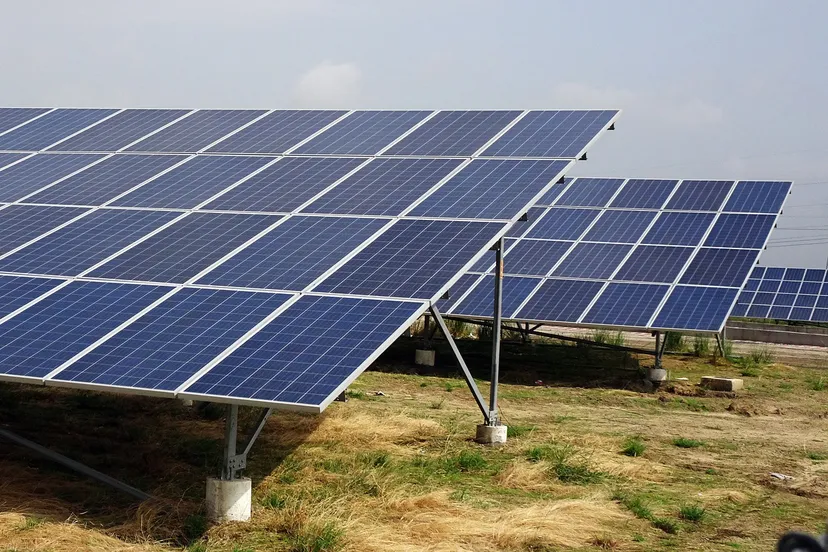 solar panels 3507947 1920