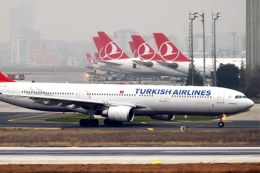 turkish airlines tc joe airbus a330 303 39244511204 cropped kopieren