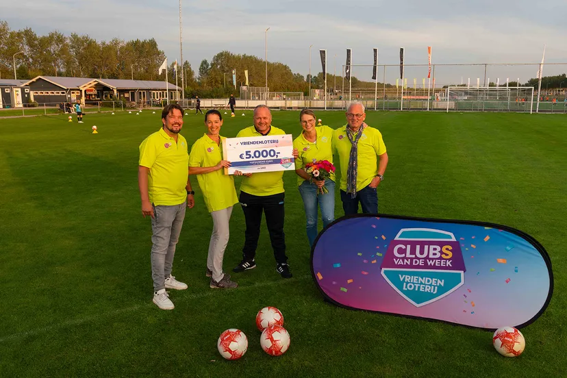 vv uno ontvang 5000 euro als vriendenloterij club van de week 1 kopieren