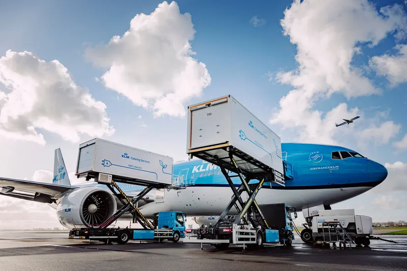 kcselektrischecateringtruckhoofdbeeld