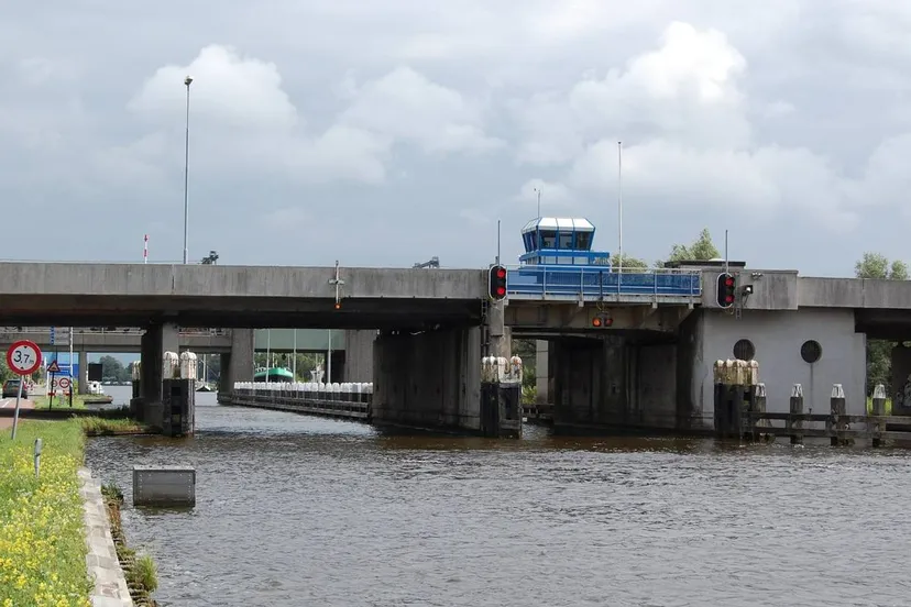 ringvaart hmeer brug a44 hpburger