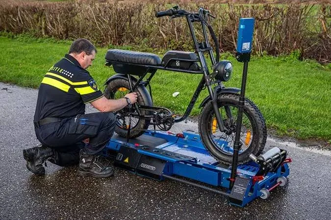 e40c1936-4ea7-4e45-ad7c-603d2c13d446