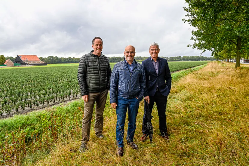 211007 aankoop gronden hoeven voor woningbouw joris martens jan mollen wim van de kerkhof