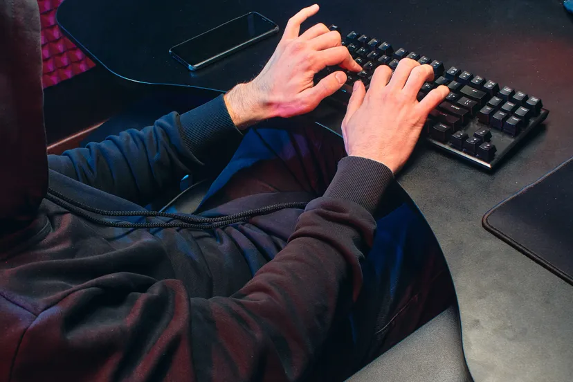 pexels mikhail nilov 6964348