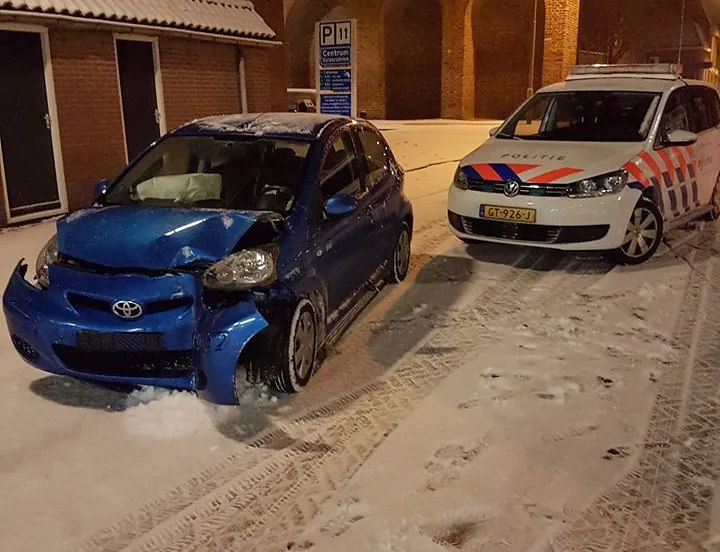 auto eenzijdig lorentz waltorenstraat facebook politie harderwijk