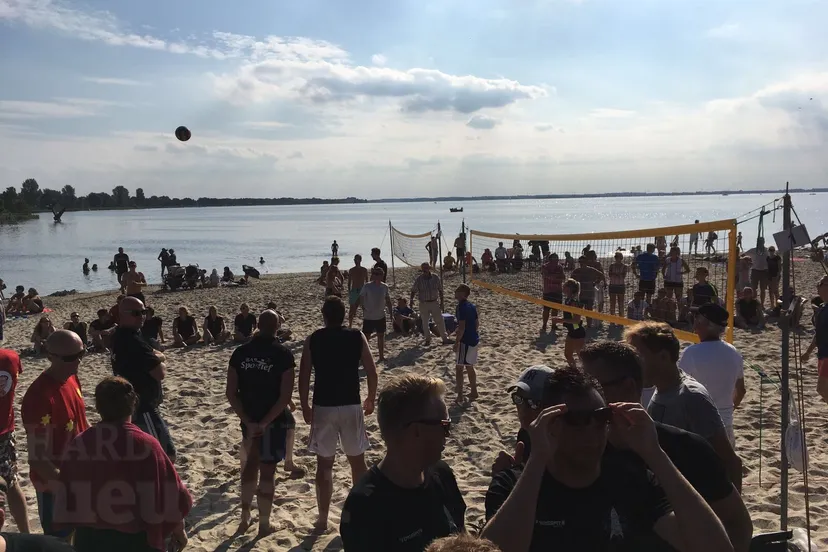 beachvolleyball strandeiland w hnn