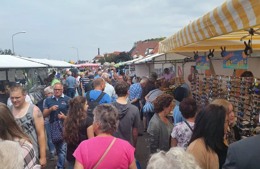 braderie zomermarkt fb aaltjesdag