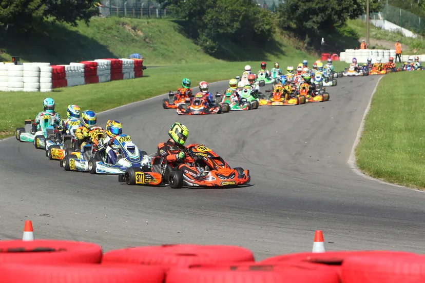 dion van werven met 377 neemt de leding id0g7322