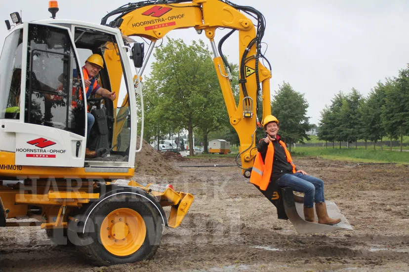 dries en peter shovel