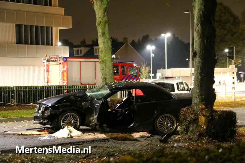 eenzijdig ongeval automobilist verkeersweg ziekenhuis ambu politie roy mertens 4