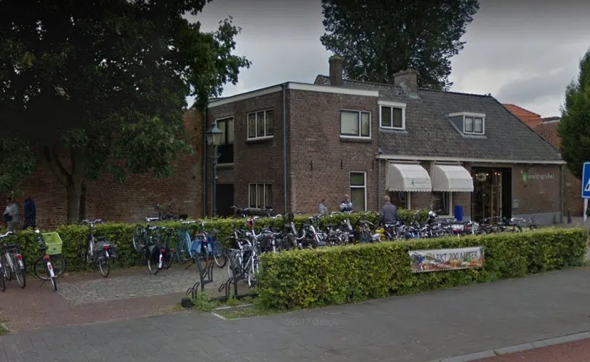 fietsparkeerplaats houtwal