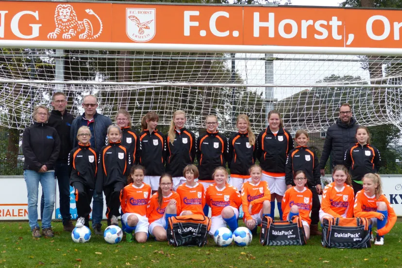 horst meiden vrouwen voetbal eigen foto