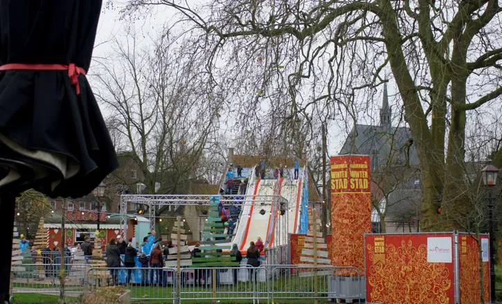 hortuspark glijbaan harderwijk op ijs