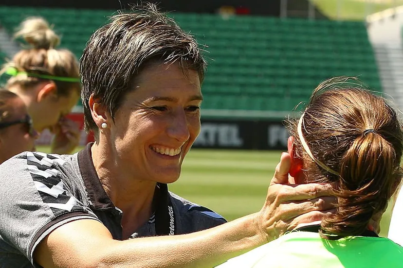 liesbeth migchelsen twitter canberra united