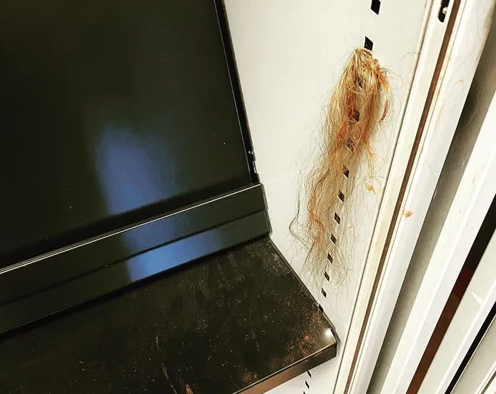 messenzwaaier politie centrum hwk insta