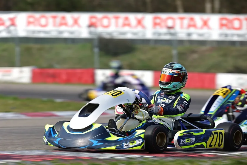 micthell van dijk actie 2