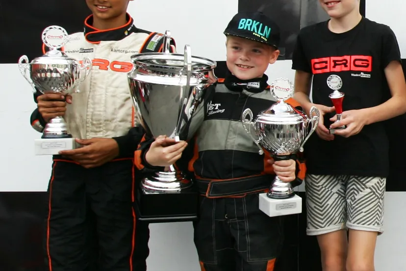 mitchell van dijk komt handen tekort voor de grote bekers nr3z0520