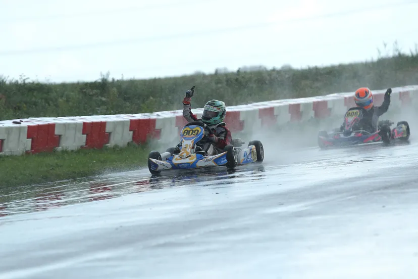 mitchell van dijk wint nk c010003