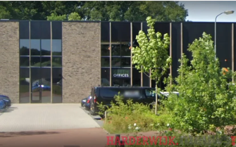 ontwerp zonder titel 83