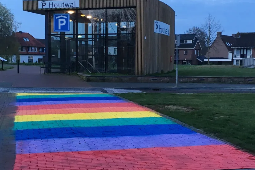 regenboog pad houtwal