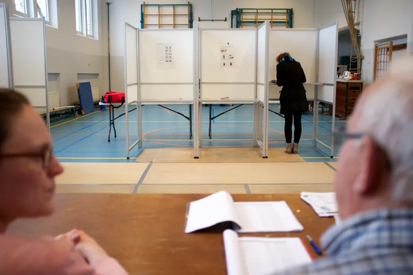 stemlokaal provinciale verkiezingen 2015 16668953348