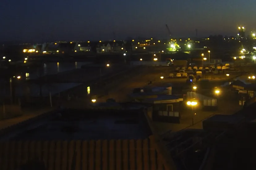 still uit waterfront webcam