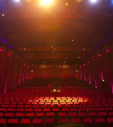 theater harderwijk stoelen podium website