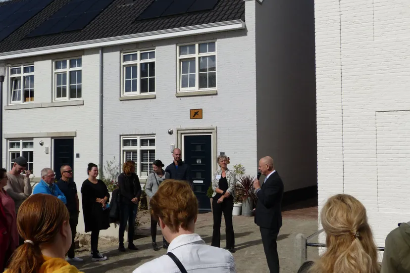 uwoon oplevirng appartemene watefrfont