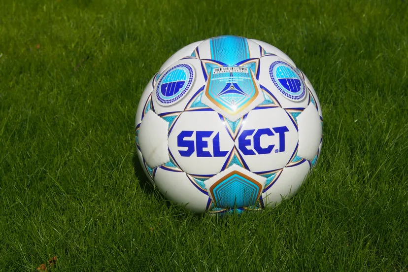 voetbal veld gras bal