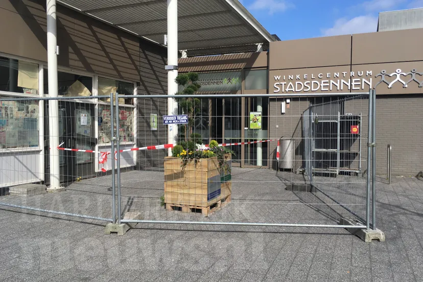 winkelcentrum stadsdennen instortingsgevaar wietkwekerij