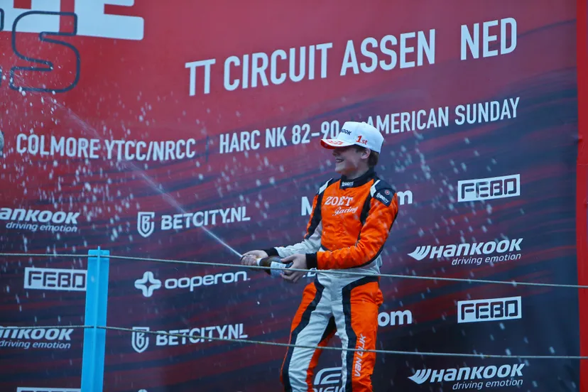 racetalent mitchell van dijk podium