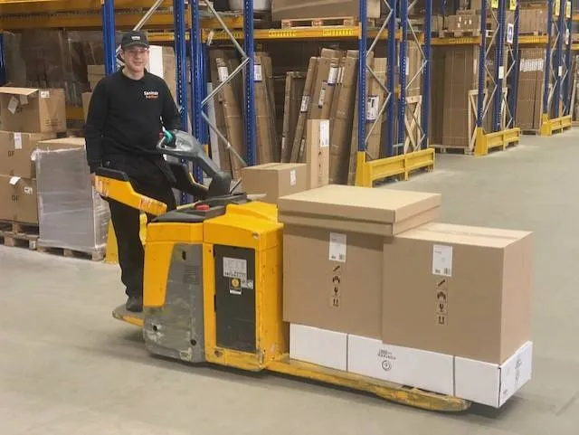 28460950-cb1a-4e7e-9863-738bb32b762e