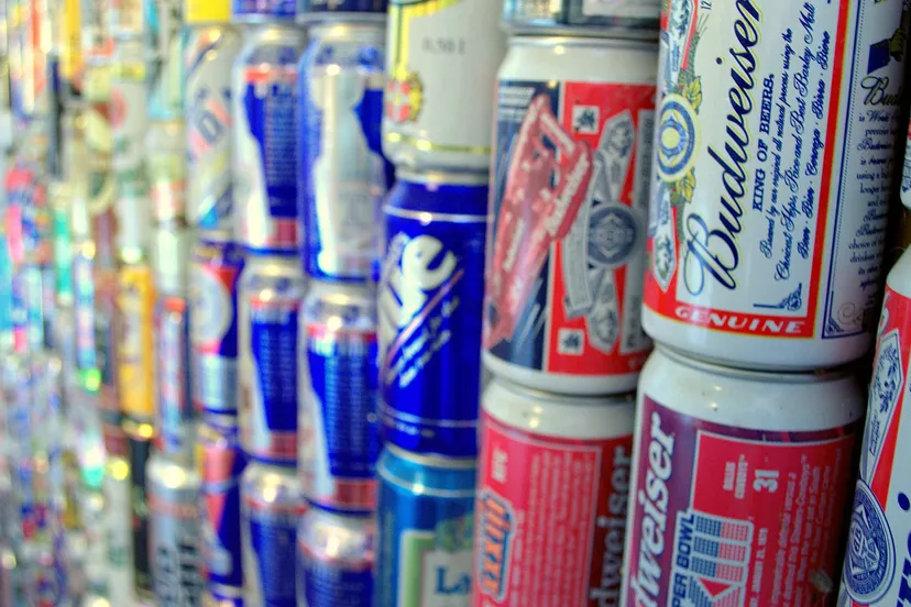 cans 609724 1920