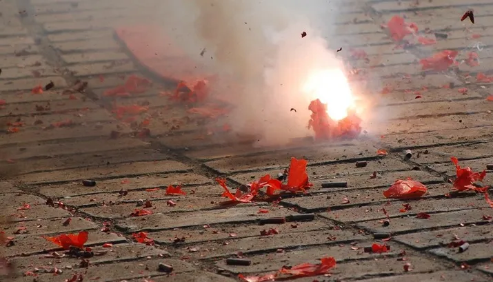 firecracker 17163 pixabay