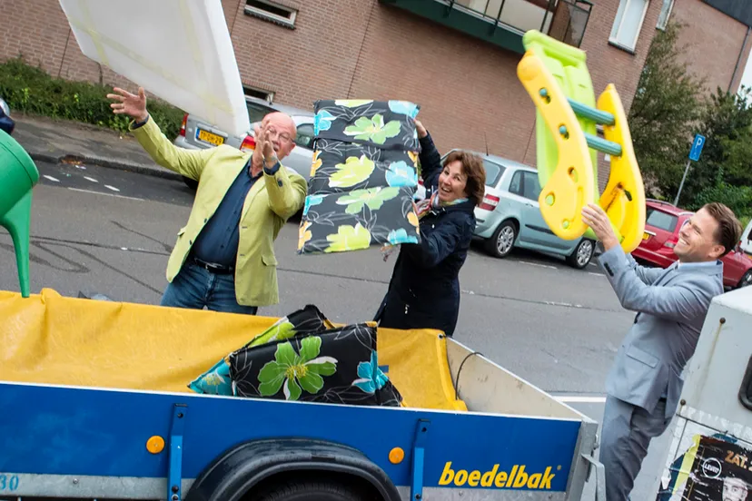 foto2 met wwwadres in de hoek