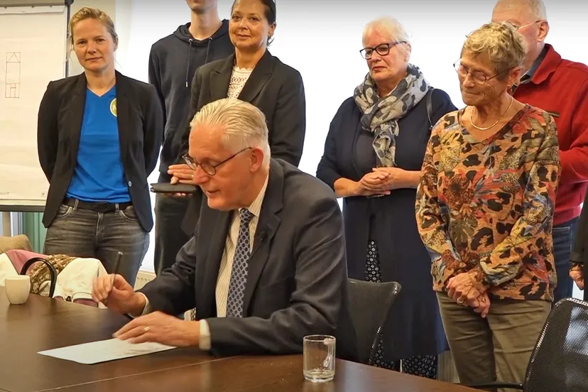 naamloos 1 ondertekening