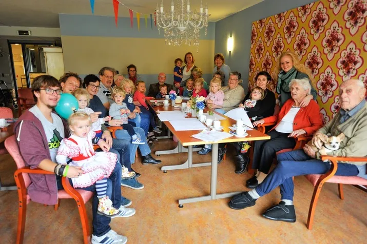 peuters op bezoek bij westerheem banner