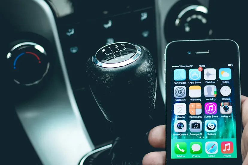 smartphone 1285344 1920 pixabay