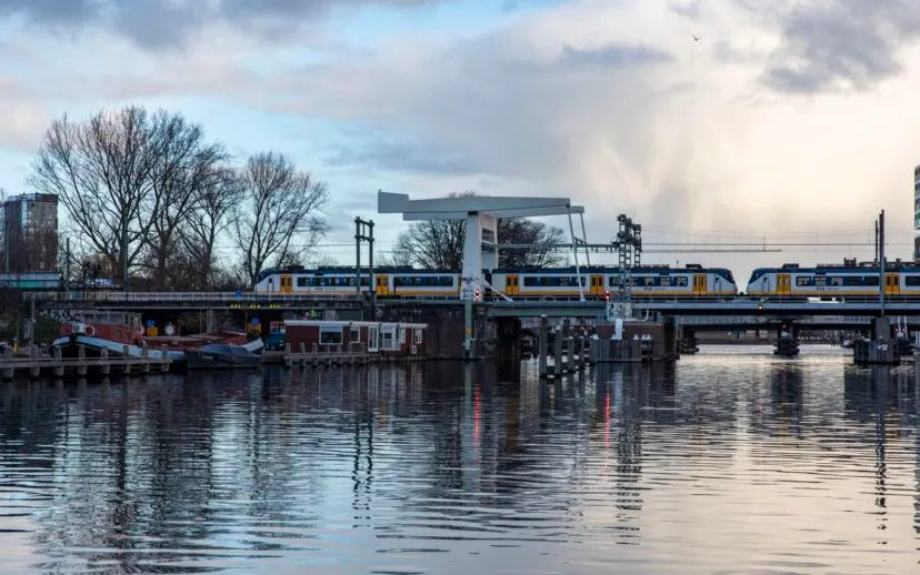 spoorbrug haarlem 915x518