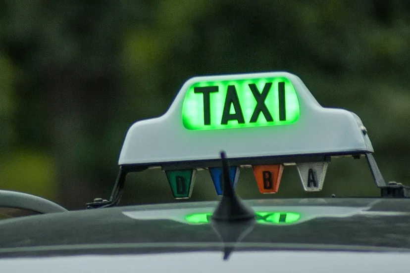 taxi 1161124 1920